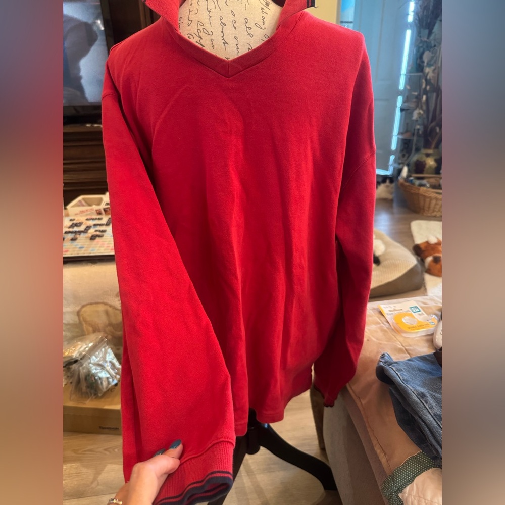 Red V-Neck Men's Sweater large NWOT